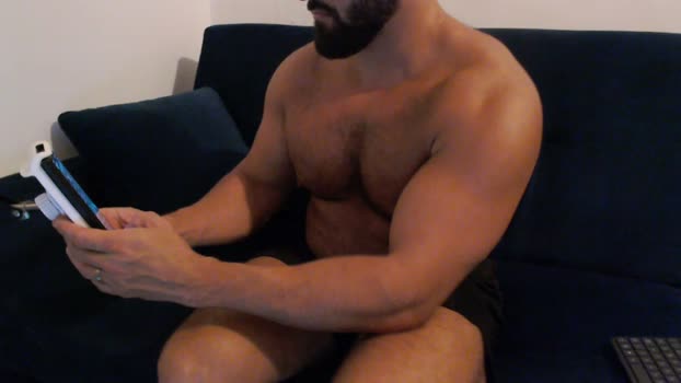 beard_man_sexy  31-05-2023