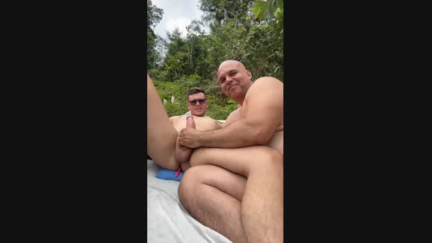 simon_and_dav1d  06-06-2023