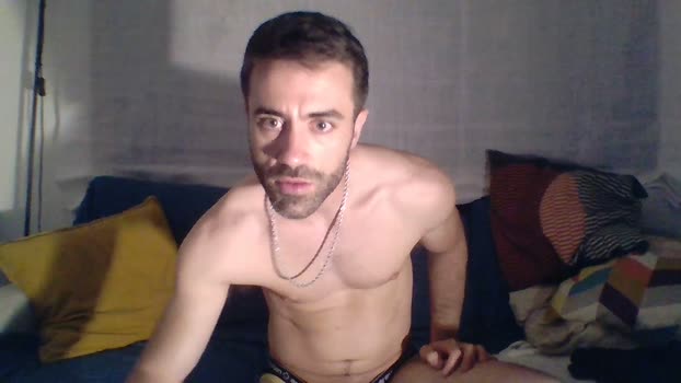 spanishcouple2  18-06-2023