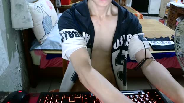 ozi_yu  21-08-2023