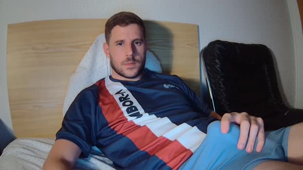lechehotcam2  22-08-2023