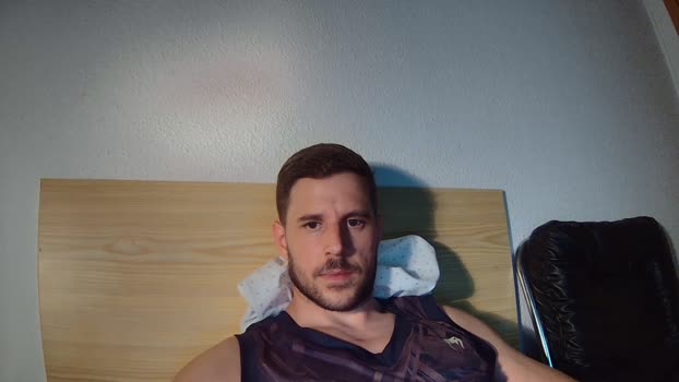 lechehotcam2  23-08-2023