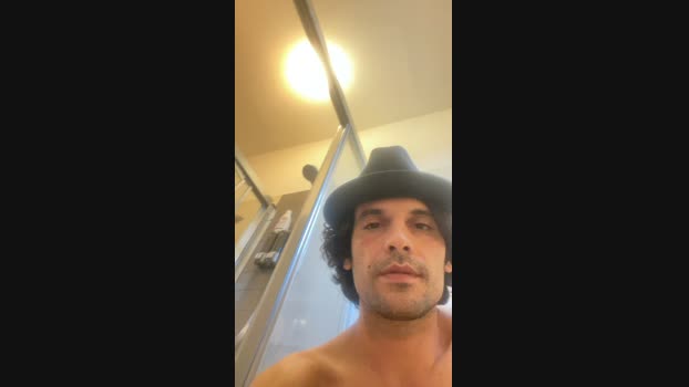 tangie_hot  31-08-2023