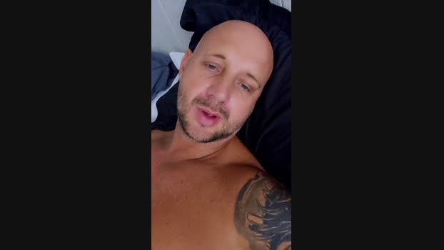 ukmale_hot  06-09-2023
