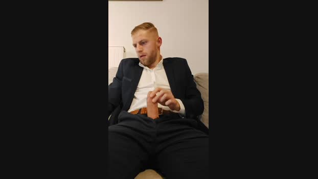 horny6209  15-10-2023