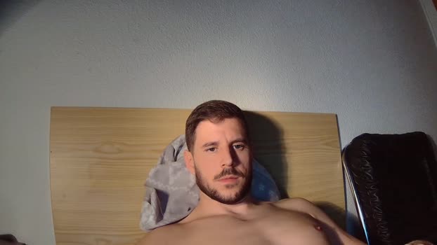 lechehotcam2  05-11-2023