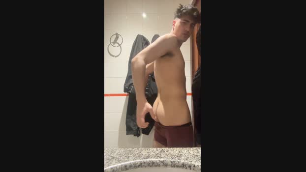 Jovencitobcn21 Cam4 04-05-2024 Males