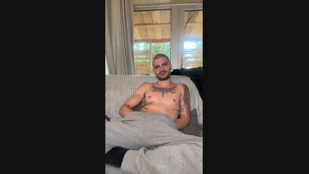 Greyoff Cam4 13-05-2024 Males