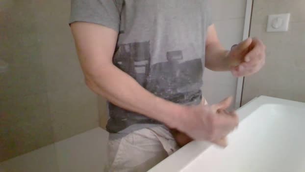 queue22 Cam4 14-05-2024 Males