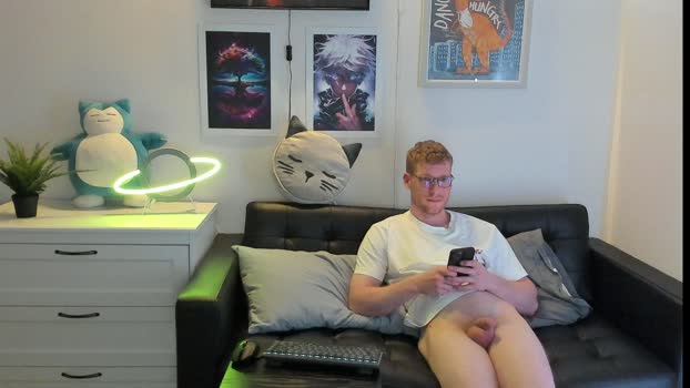 BlueEyedTallGuy Cam4 19-05-2024 Males