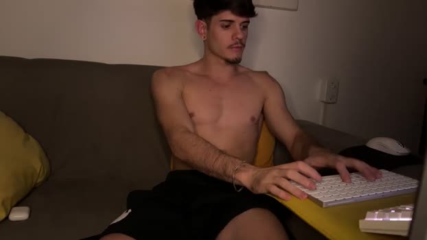 StraightVini Cam4 04-07-2024 Males