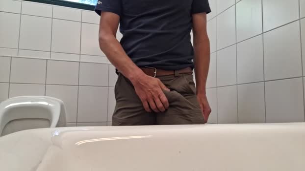 007_Germany Cam4 08-07-2024 Males