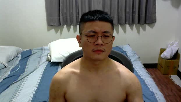 _YOMOY_ Cam4 18-07-2024 Males