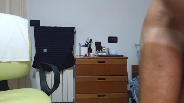 bicchiere30 Cam4 04-09-2024 Males