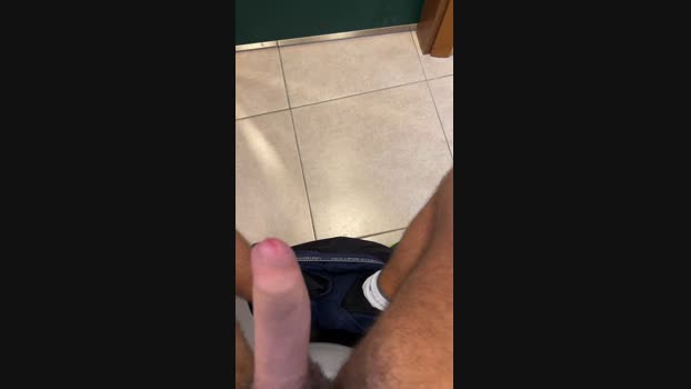 McBacon Cam4 09-10-2024 Males