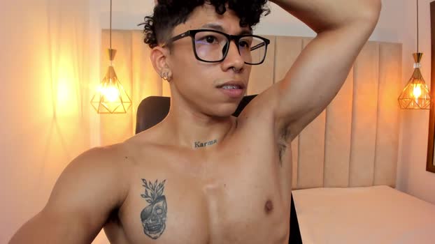 Akaza_ Cam4 19-10-2024 Males