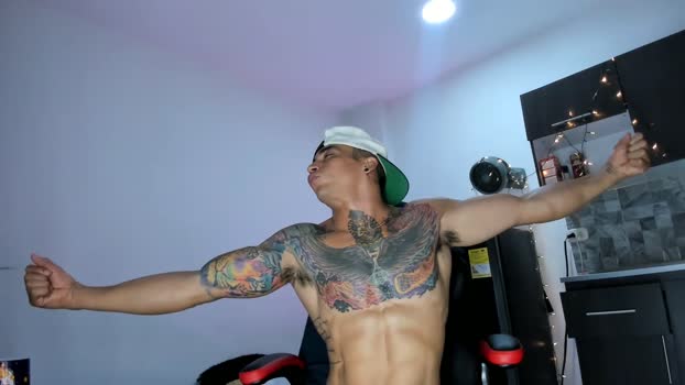 Lucasflexthis_1 Cam4 25-10-2024 Males