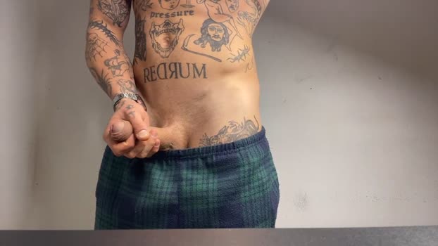 Layneinchains suckcock Webcam SHOW @ Cam4 03-11-2024