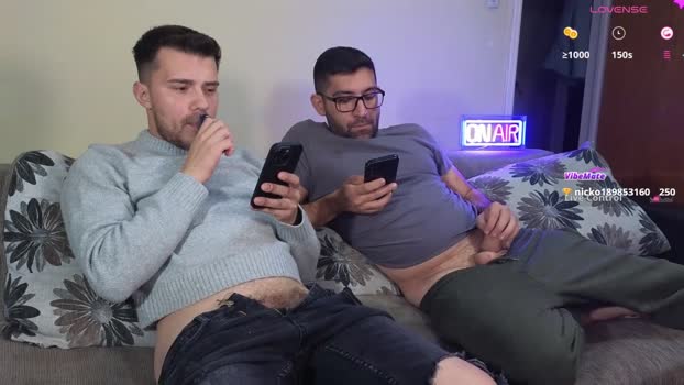 johnnylove22 natural Webcam SHOW @ Cam4 12-11-2024