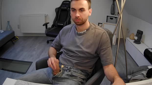 Jeansjunge96 amateur Webcam SHOW @ Cam4 20-11-2024