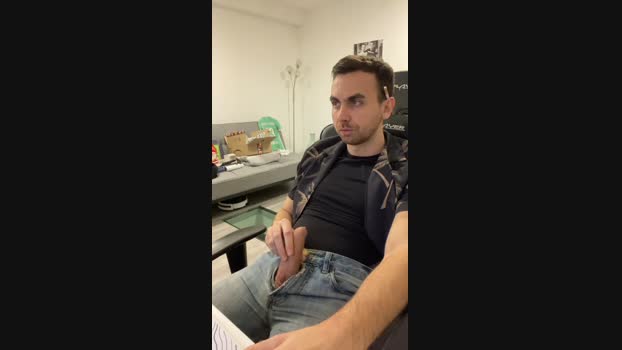 Jeansjunge96 Recorded Webcam SHOW @ Cam4 01-12-2024