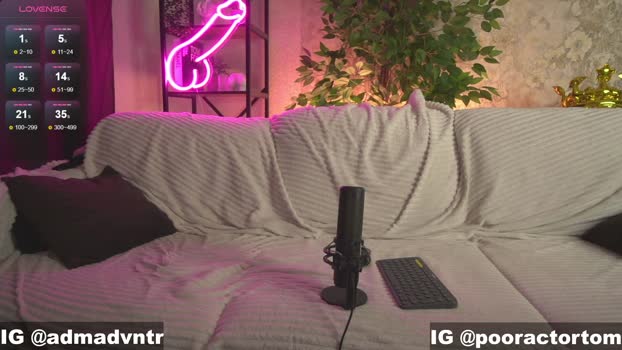 rus_adventure7 ass Webcam SHOW @ Cam4 04-12-2024