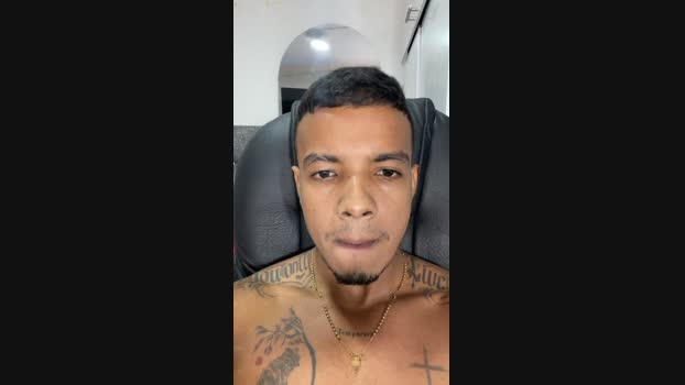 Chris_fendi spank Webcam SHOW @ Cam4 05-12-2024