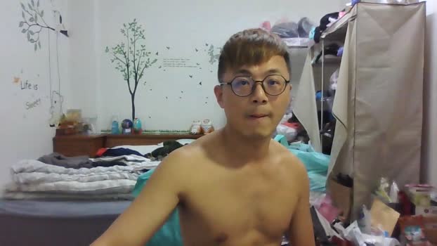 w2xist5 ass Webcam SHOW @ Cam4 05-12-2024