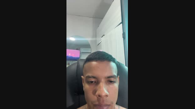 Chris_fendi kinky Webcam SHOW @ Cam4 08-12-2024