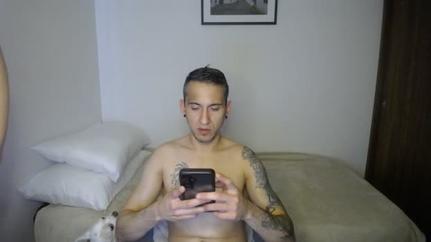 Lealboy Pretty Webcam SHOW @ Cam4 10-12-2024