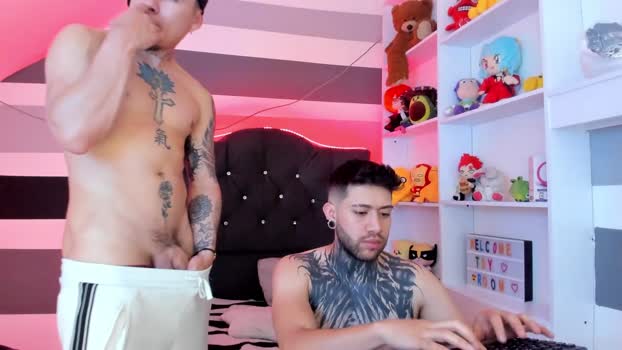the_boys_naugh1 legs Webcam SHOW @ Cam4 10-12-2024