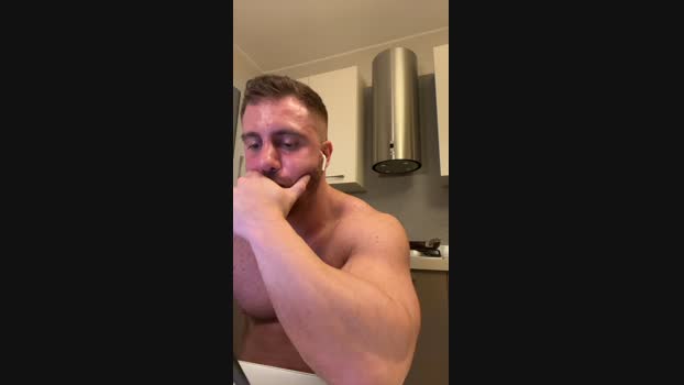 Bigwhitebull big Webcam SHOW @ Cam4 12-12-2024