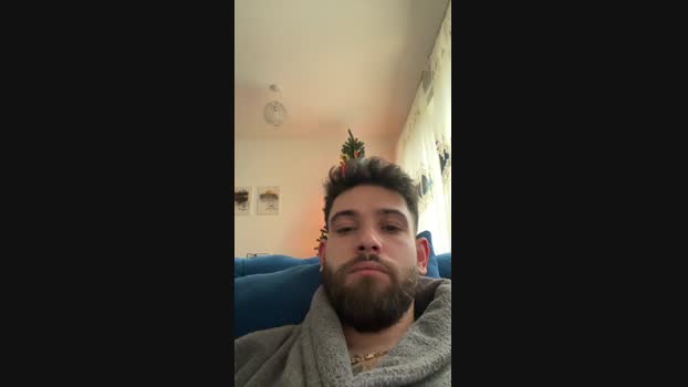 Gaming97 striptease Webcam SHOW @ Cam4 01-01-2025