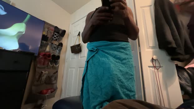 tunnookie spanking Webcam SHOW @ Cam4 01-01-2025