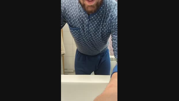 QWERTY89_ fuckher Webcam SHOW @ Cam4 08-01-2025