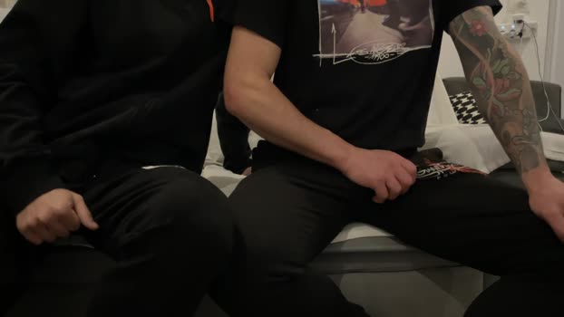 2bfriendz fuckface Webcam SHOW @ Cam4 08-01-2025