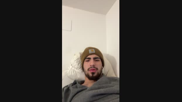 Jovencitobcn21 kiss Webcam SHOW @ Cam4 09-01-2025