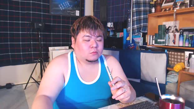hirochan0630 lush Webcam SHOW @ Cam4 10-01-2025