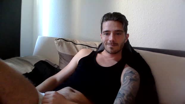 GuyFromNextDoor spank Webcam SHOW @ Cam4 19-01-2025