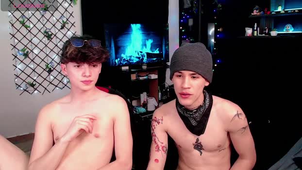 venezuelanguys spank Webcam SHOW @ Cam4 19-01-2025