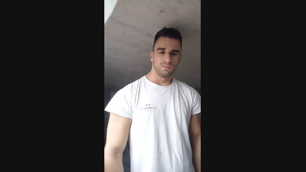 michaelgrandi23 bicurious Webcam SHOW @ Cam4 20-01-2025