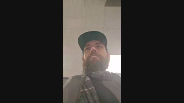 Beardedveteran kissing Webcam SHOW @ Cam4 31-01-2025