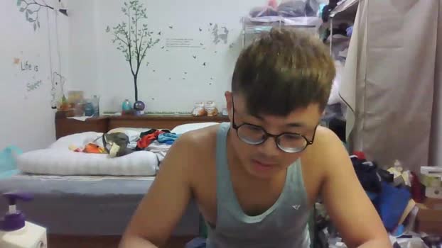 w2xist5 love Webcam SHOW @ Cam4 02-02-2025