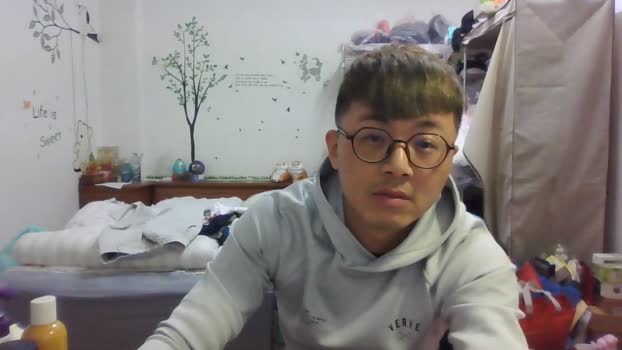 w2xist5 twink Webcam SHOW @ Cam4 04-02-2025