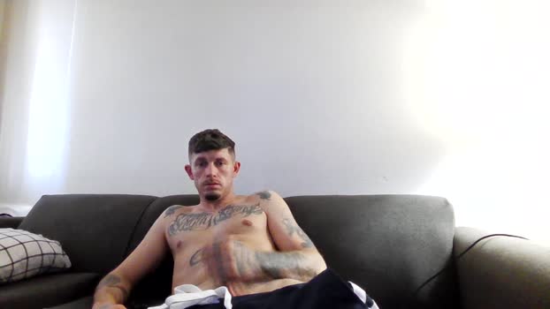David_in_702 ass Webcam SHOW @ Cam4 05-02-2025