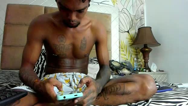bigblackhottx1 jerking Webcam SHOW @ Cam4 07-02-2025