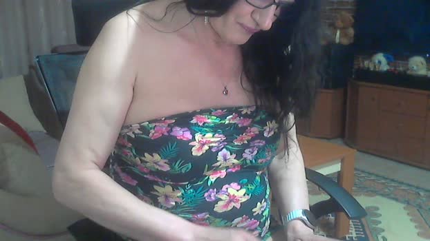 pollen_07 strip Webcam SHOW @ Cam4 08-02-2025