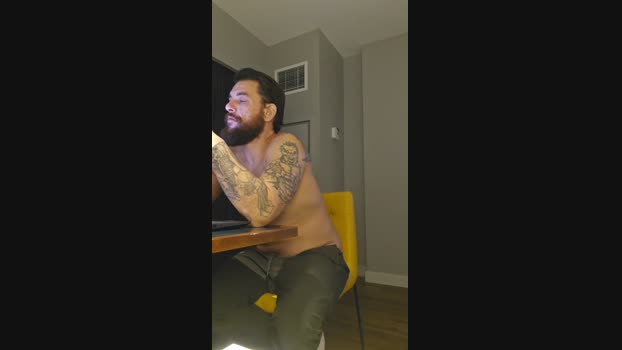 Beardedveteran bj-dildo Webcam SHOW @ Cam4 10-02-2025