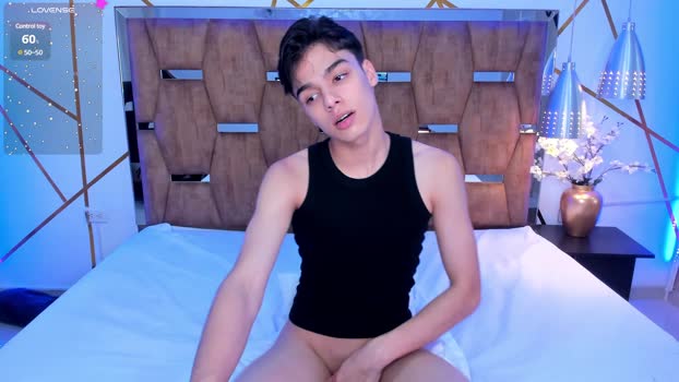 Gerony fuckass Webcam SHOW @ Cam4 10-02-2025