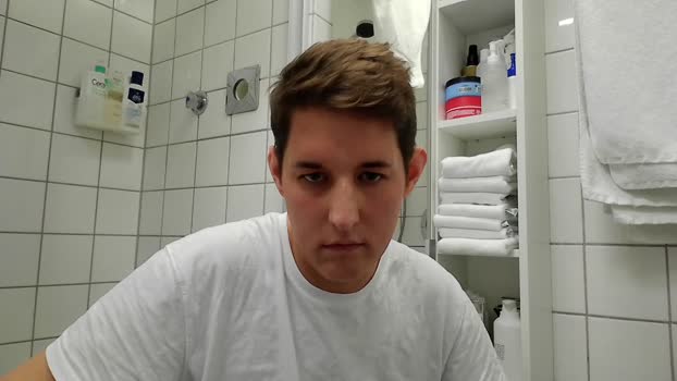 olli_36 kiss Webcam SHOW @ Cam4 13-02-2025